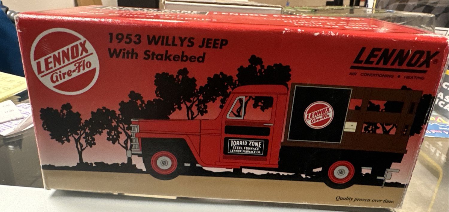 Emergency HEROES PEZ Dispenser  2003 Female Police Officer 