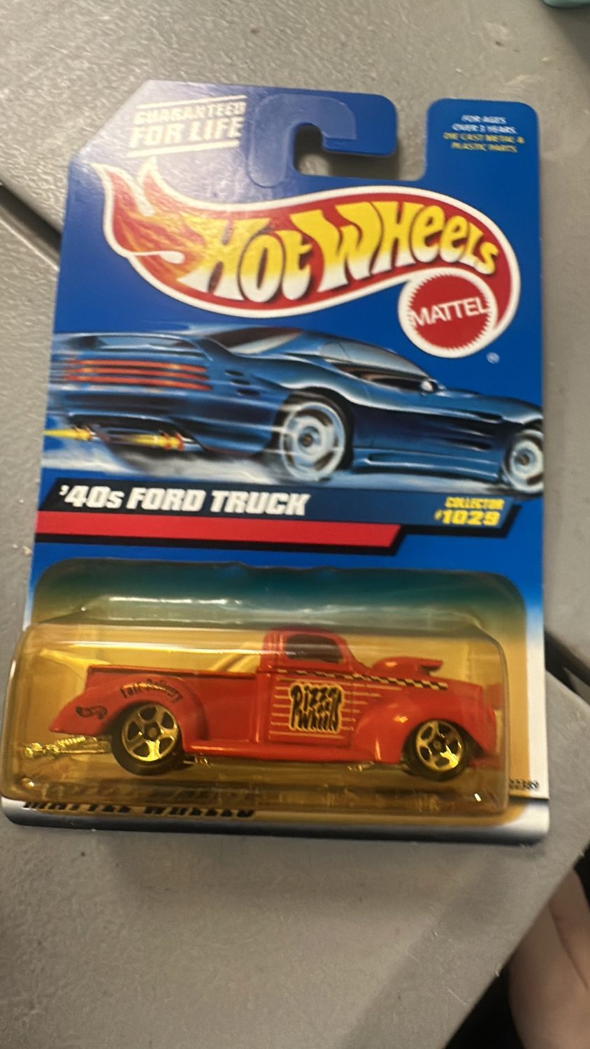 Hot Wheels 40s ford truck red Pizza on whes