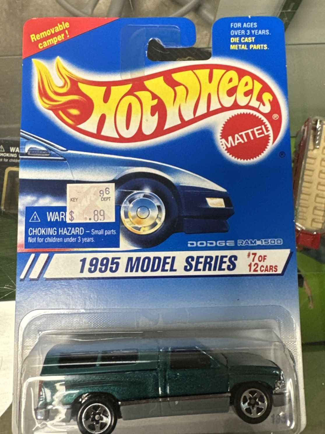 Hot Wheels -  '94 Dodge Ram 1500 Regular Cab Pickup, HW 1995 Model Series #7/12