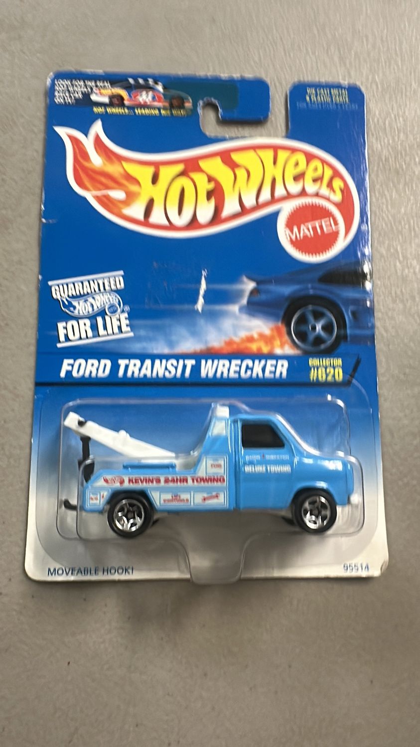 Hot Wheels Ford Transit Wrecker