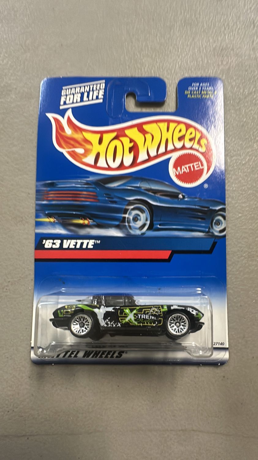 Hot Wheels 63 Vette
