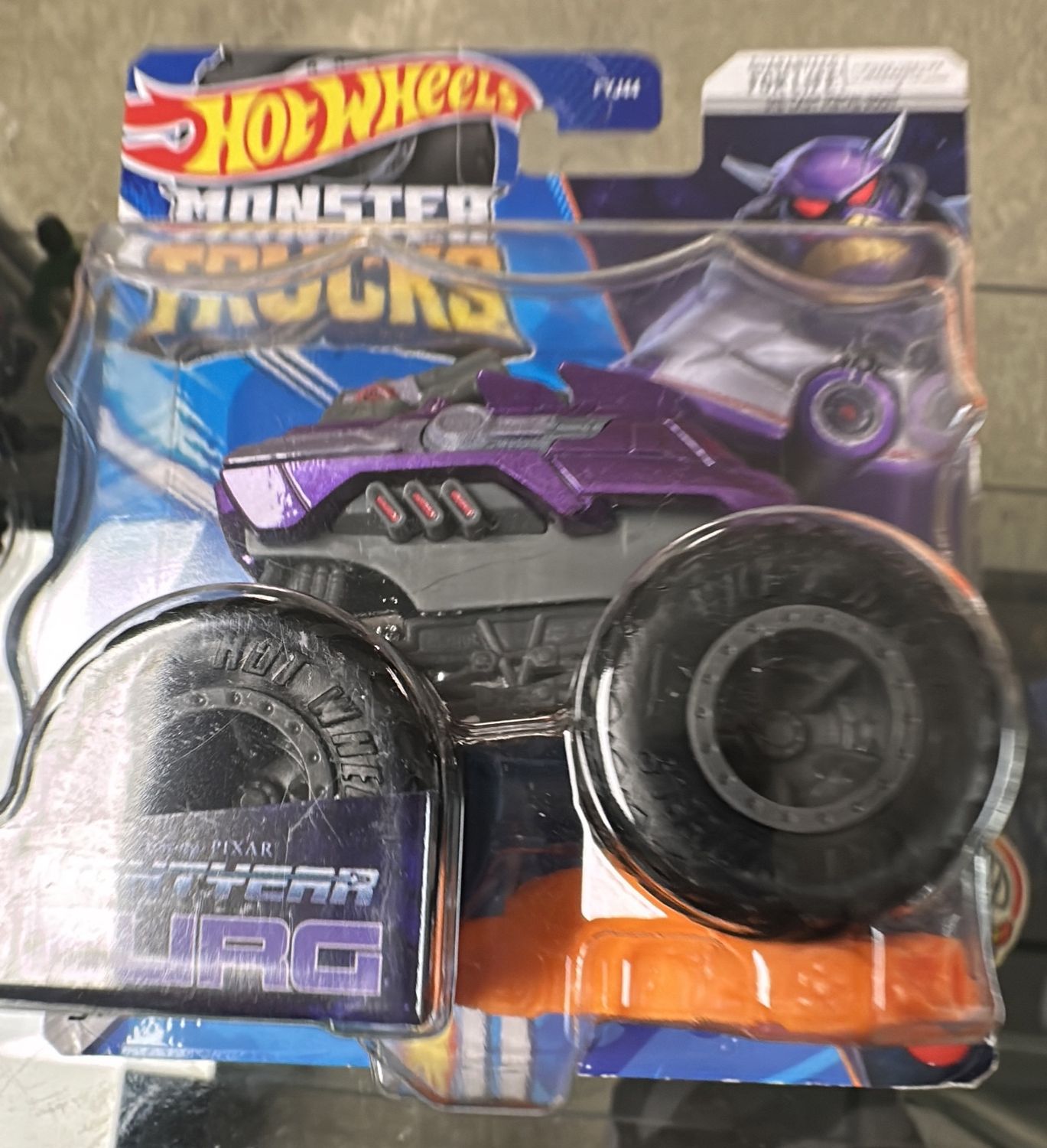 Hot Wheels Monster Trucks Beast Bashers #1/6 Steer Clear #HLR86 1