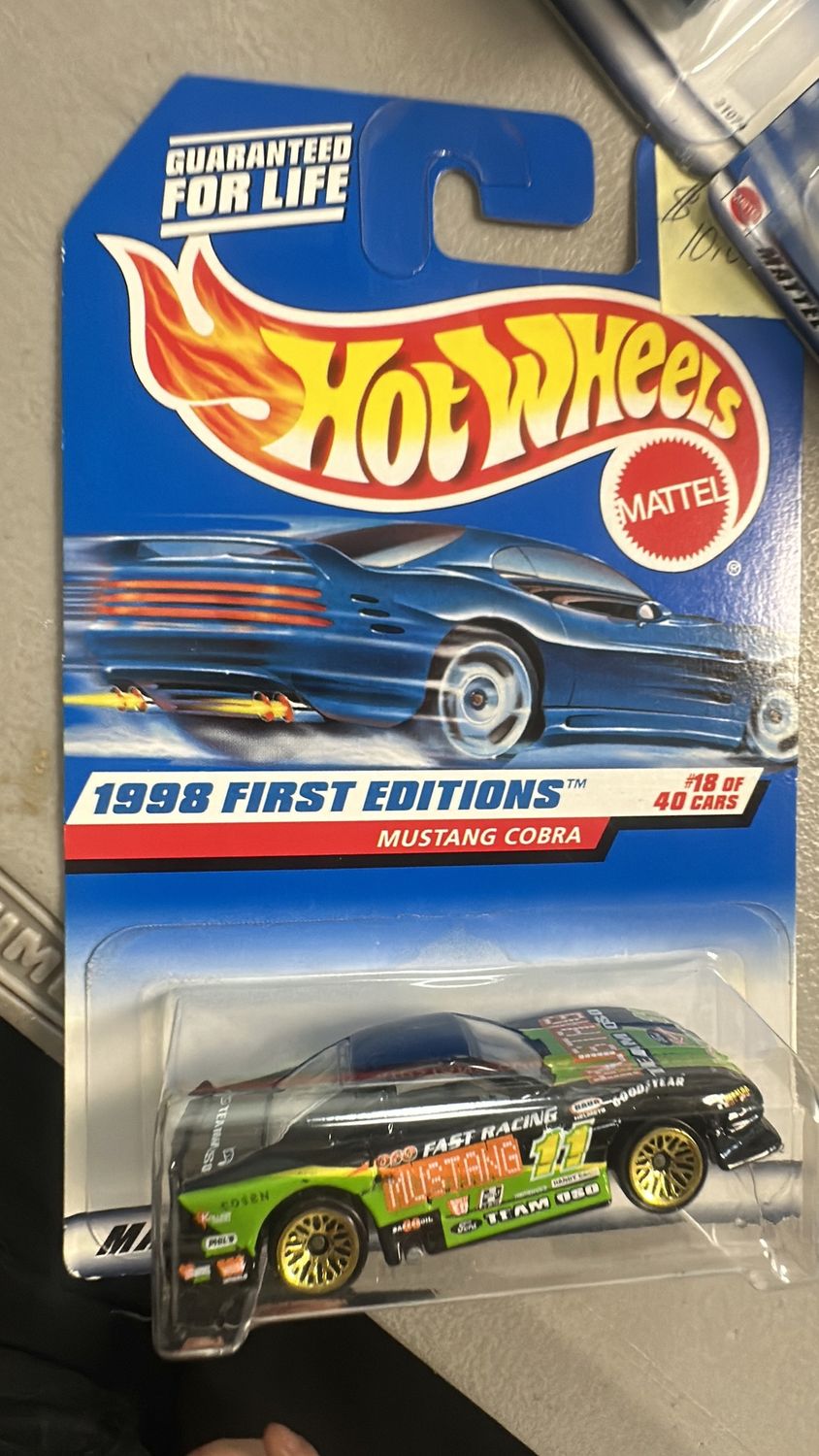 Hot Wheels Mustang Cobra Team Oso