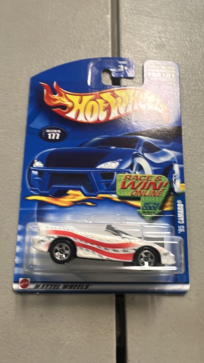 Hot Wheels ‘95 Camaro S&amp;S