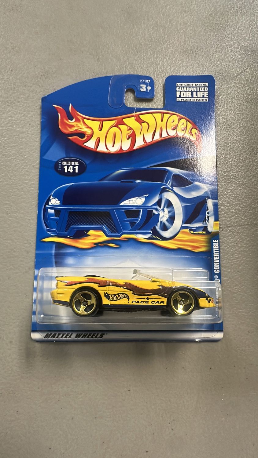 Hot Wheels ‘95 Camaro Convertible Collector #141