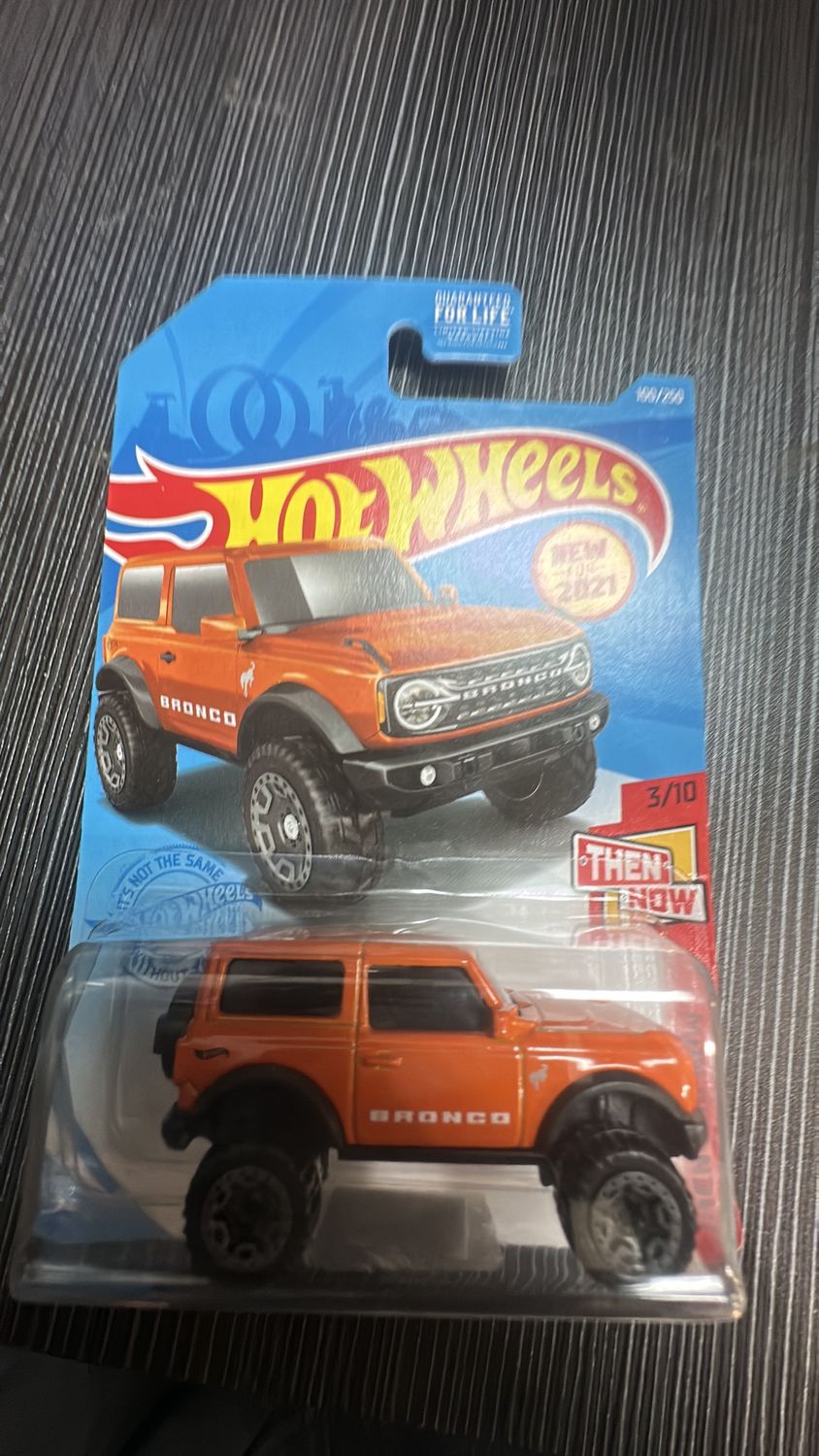 Hot Wheels ‘21 Bronco Ford
