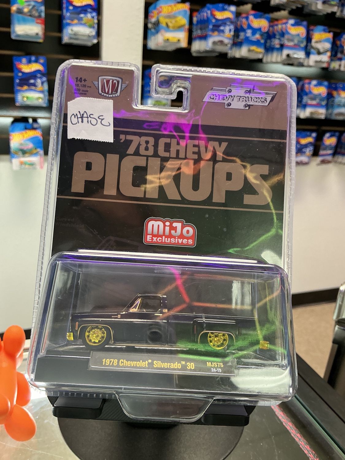 M2 MACHINES CHASE 1978 CHEVY SILVERADO SUPER 30 DUALLY SQUAREBODY