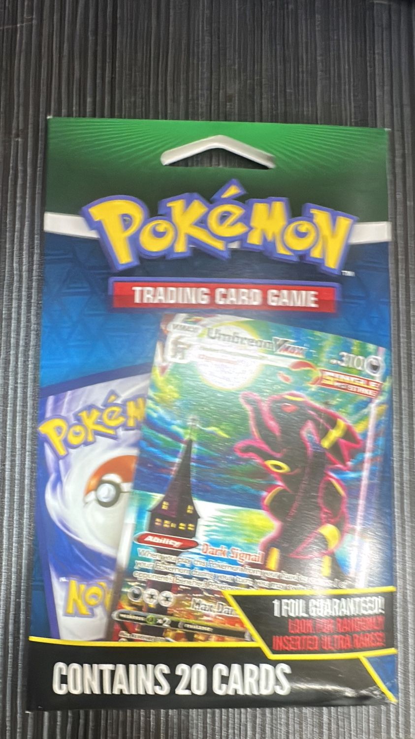 Pokemon TCG Booster Pack Umbreon Vmax