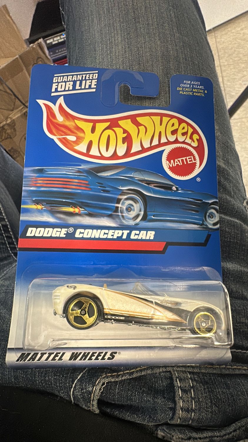 Hot wheels dodge concept car Whitegold