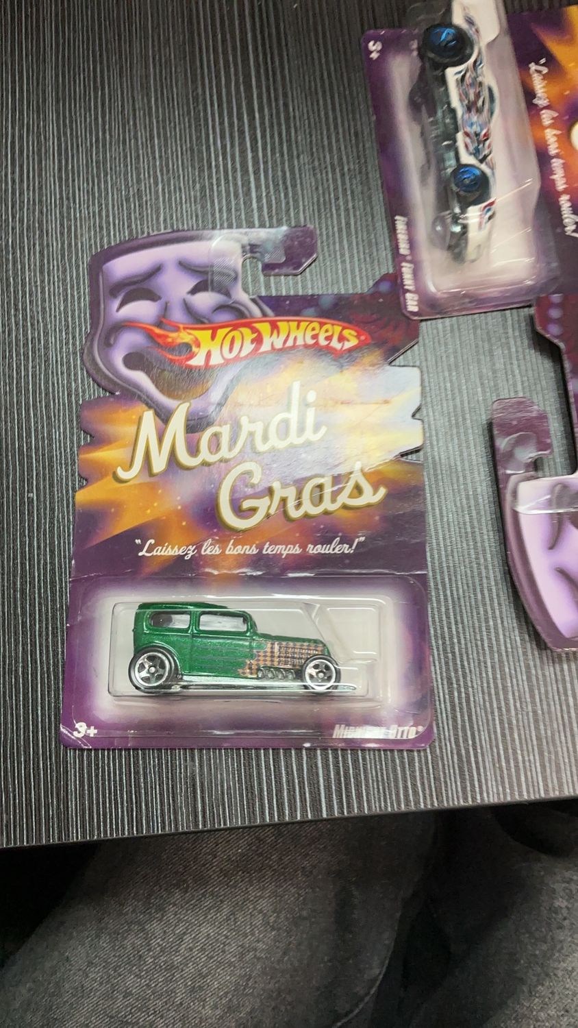 Hot wheels Mardi Gras midnight auto