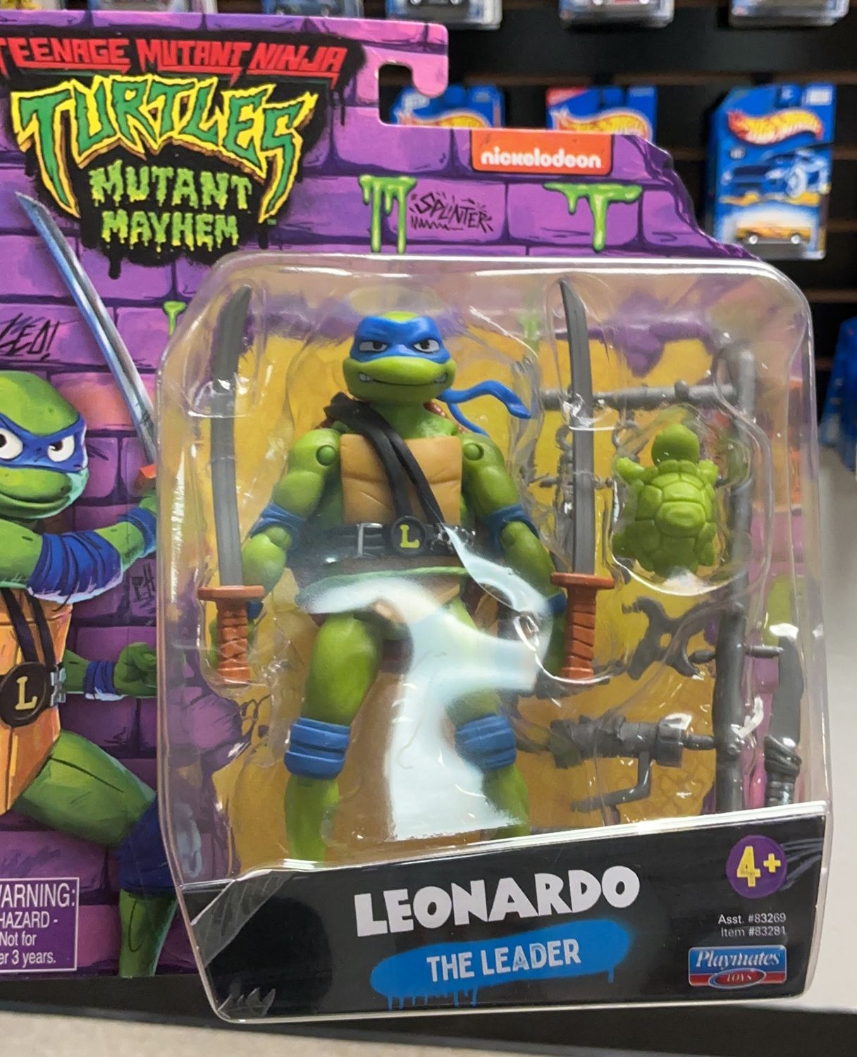 Teenage Mutant Ninja Turtles Leonardo the Leader Mutant Mayhem Figure