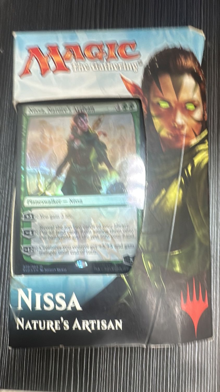 Magic the gathering planeswalker Nissa Natures Artisan