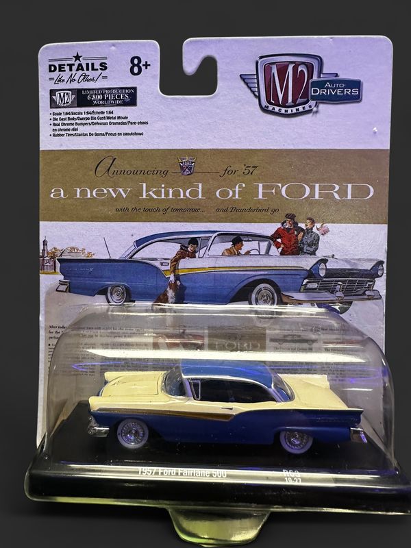 M2 Machines Auto-Drivers 1957 Ford Fairlane 500