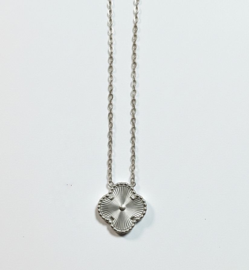 925 CLOVER NECKLACE