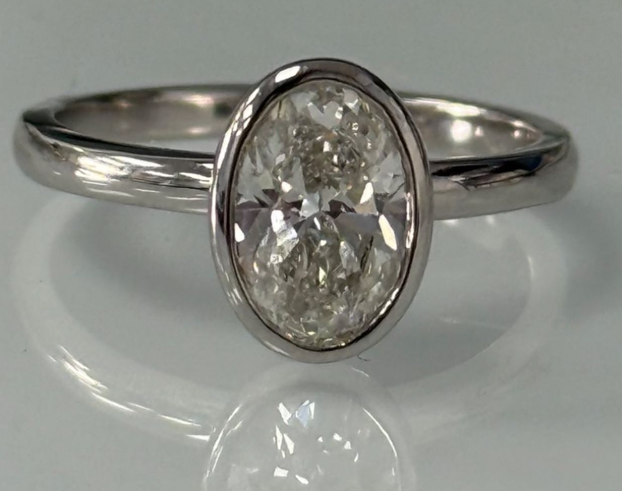 14KW 1.38CT LAB OVAL RING