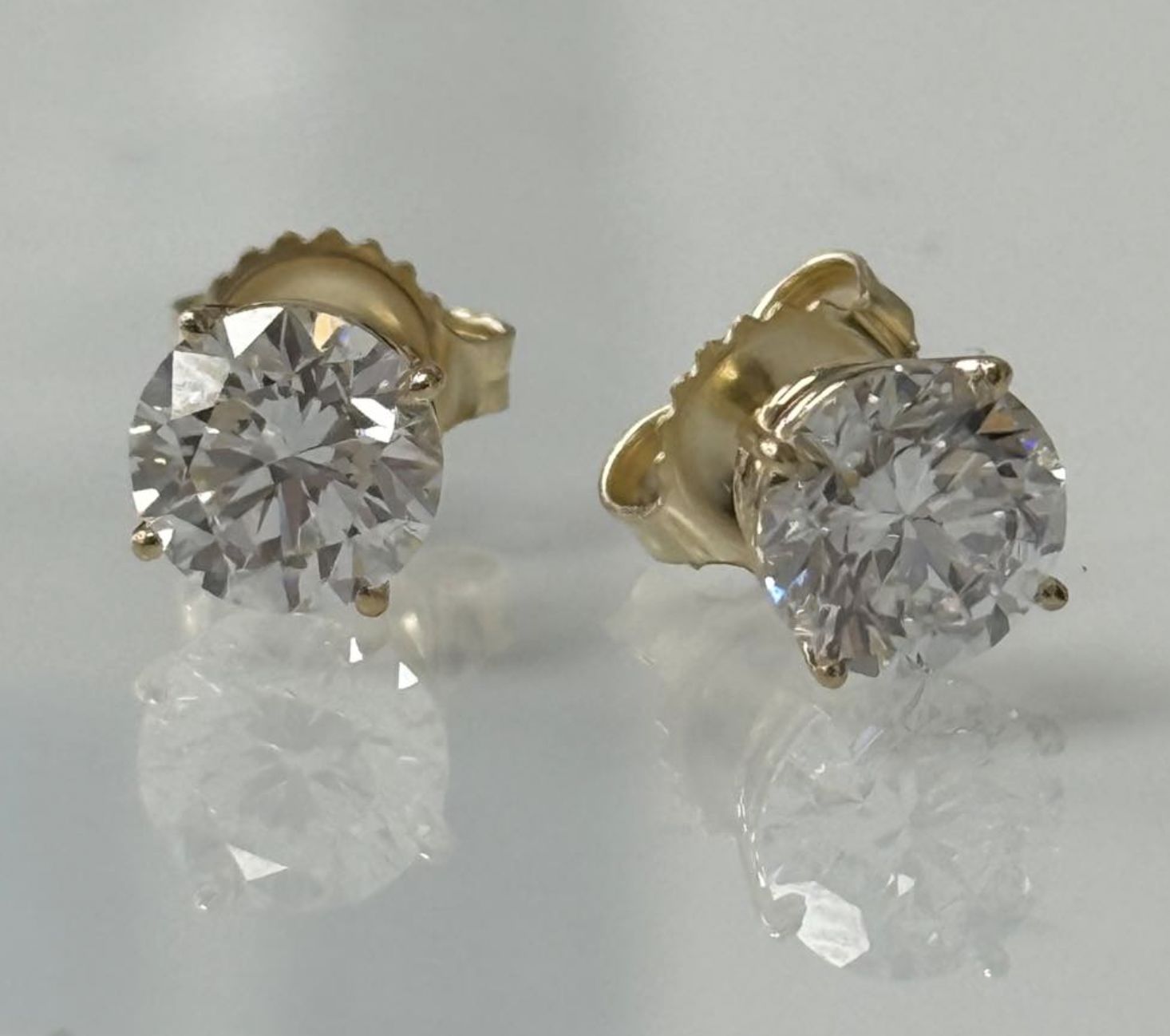 14KY 2.65CTW LAB DIA STUDS