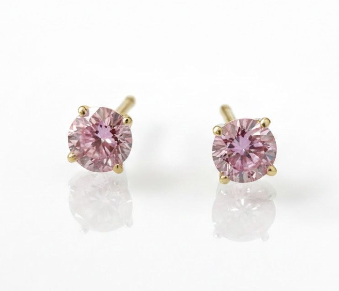 14KY .55CTW LAB PINK STUDS
