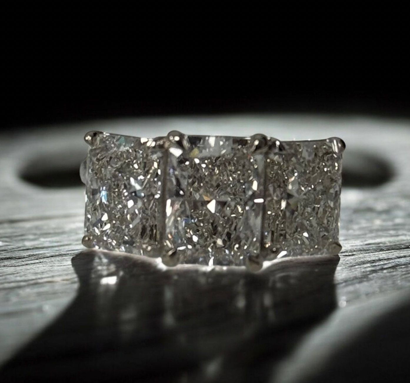 14K 5.08CTTW 2.04CTR RADIANT LGD RING
