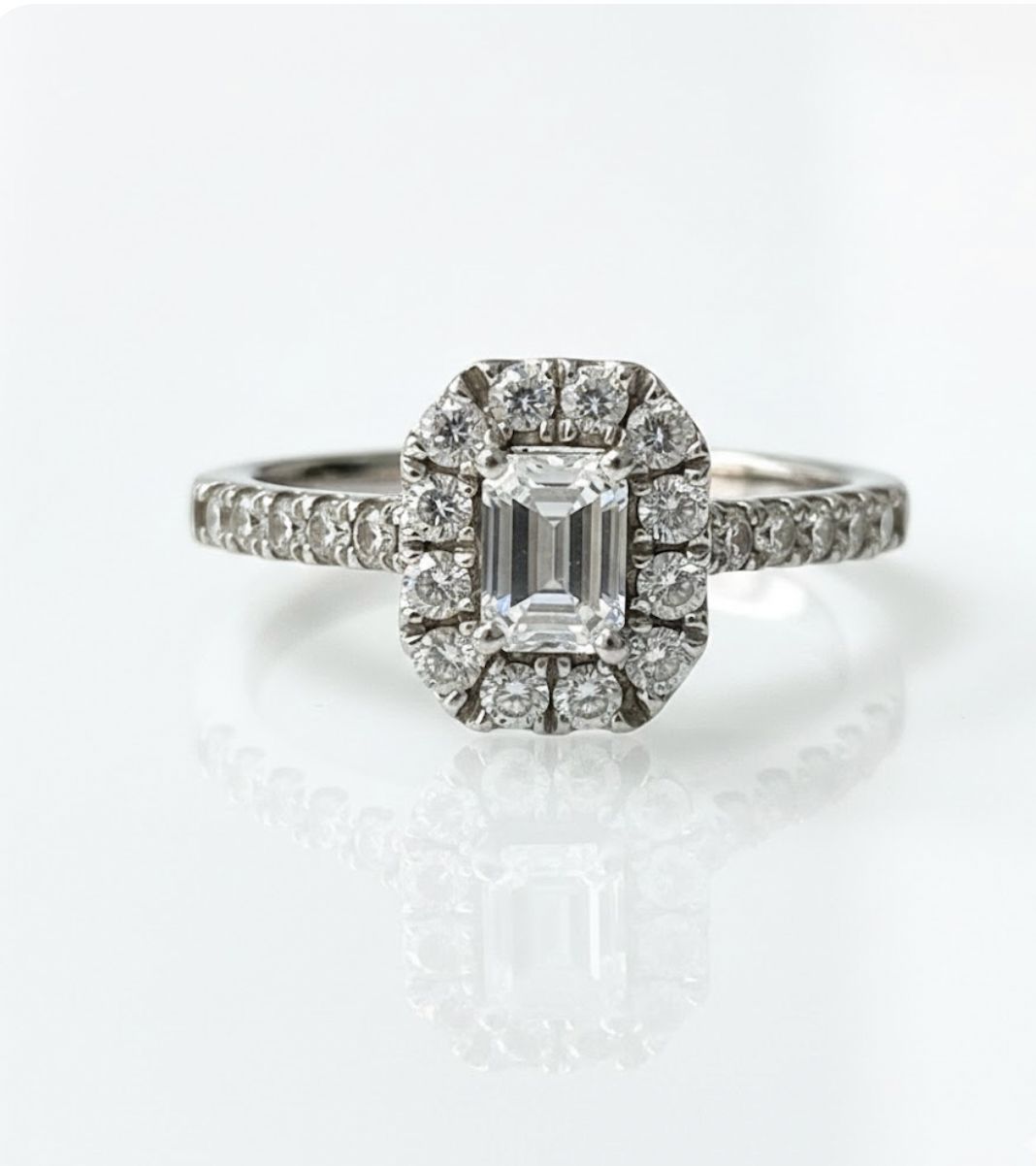 10KW 2.9G 1CTW LGD RING EMRLD