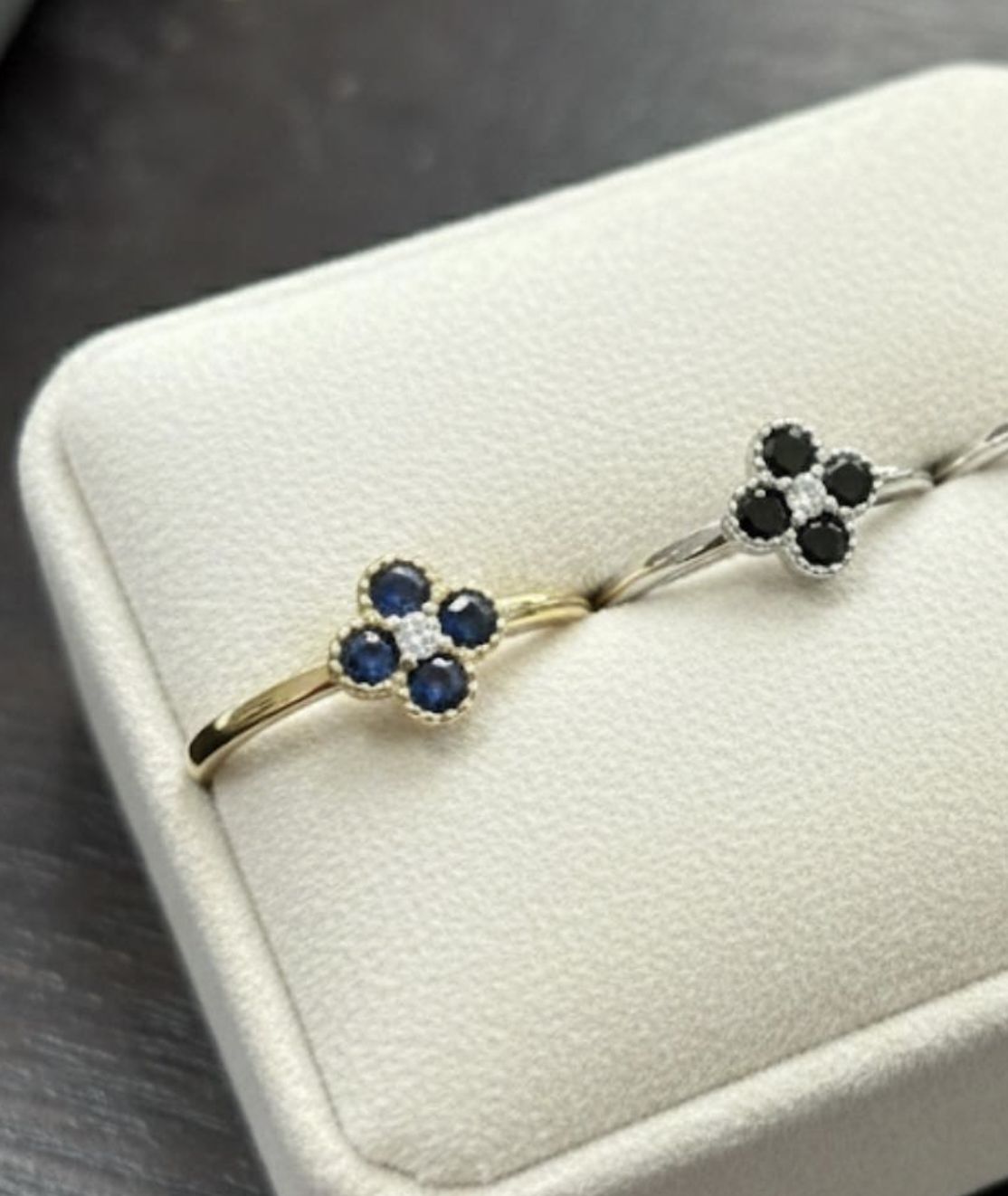 10K SAPPHIRE CLOVER .03TW DIA RING