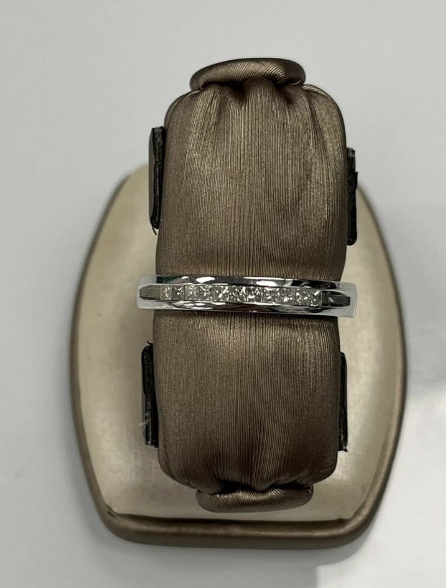 14KW .33TW DIAMOND BAND 3.3G