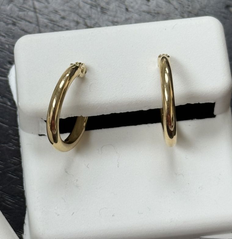 10K YG HOOPS