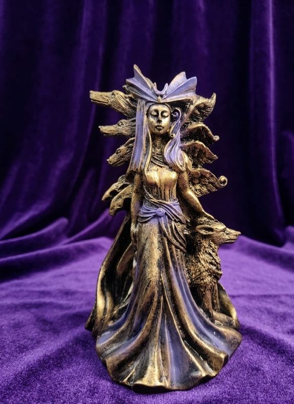 Imagen de la "Diosa Hecate"