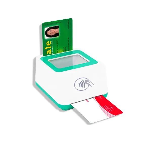 LECTEUR CARTE VITALE BI-FENTE 4 EN 1 F 600 MEDICLINIC