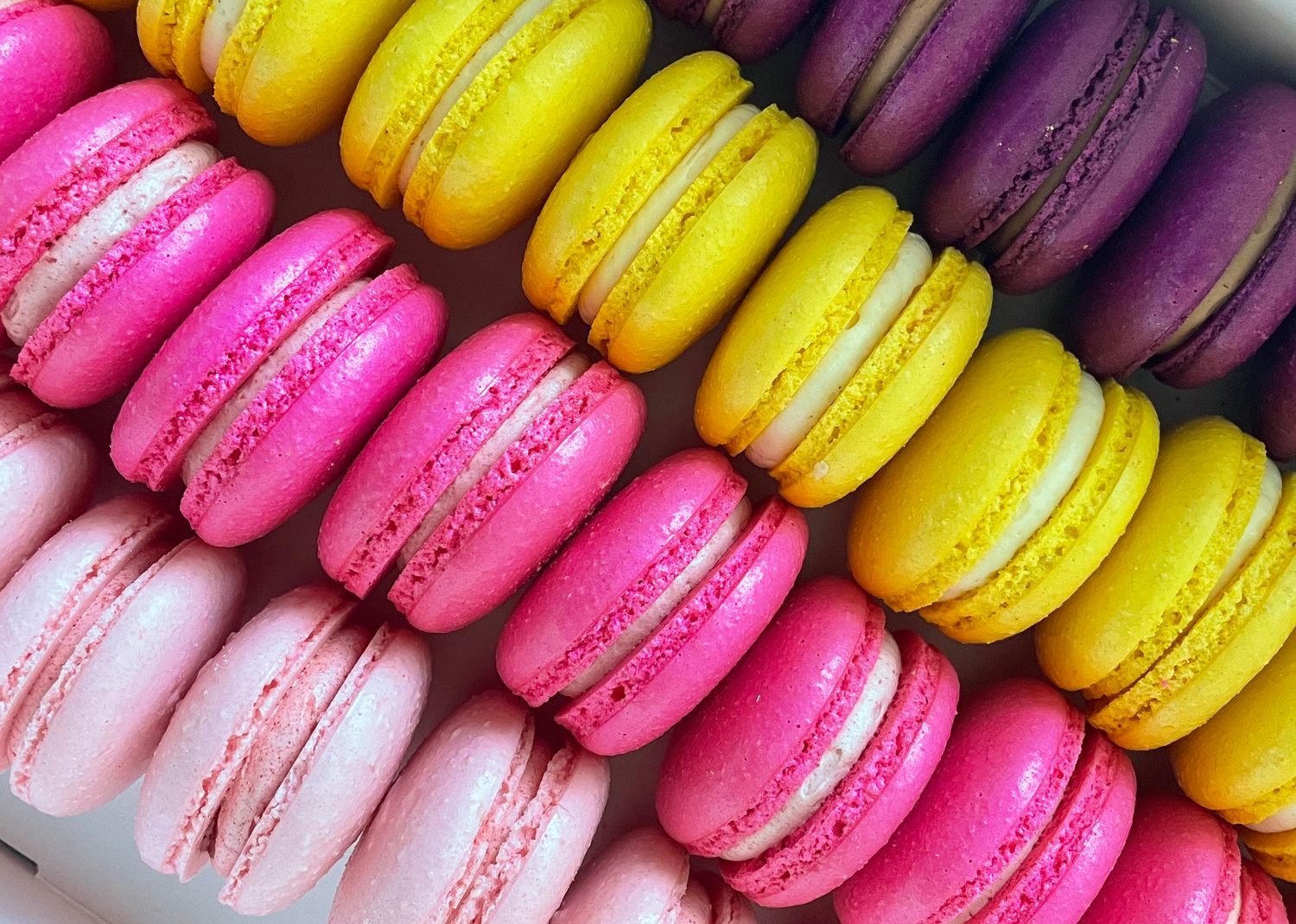 Macarons verschillende smaken ( per 5 stuks )
