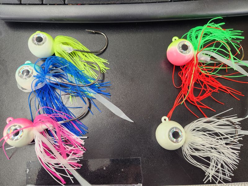 Jersey Hooker Silicone Skirt Ball Jigs With Eyes