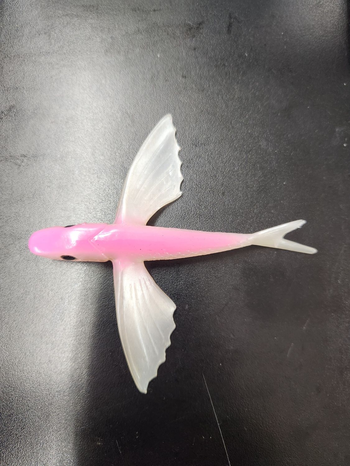 Jersey Hooker Flying Fish, Color: Pink/White, Size: 4"