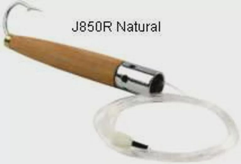 Sea Striker Jet Head Cedar Plug in Natural