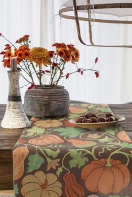 Linens &amp; Table Accessories