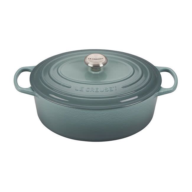 Signature Oval Dutch Oven 6.75 Qt