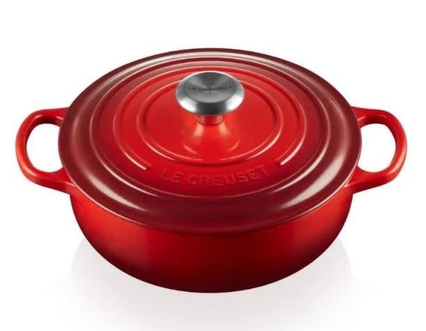 Signature 3.5qt. Sauteuse, Color: Cerise