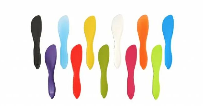 Spreader Plastic Colors Single