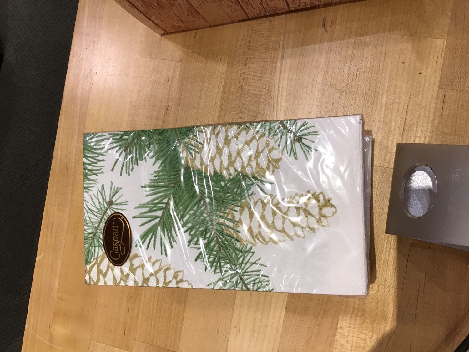 Caspari Pinecones Paper Guest Towels in Ivory - 15 Per Package