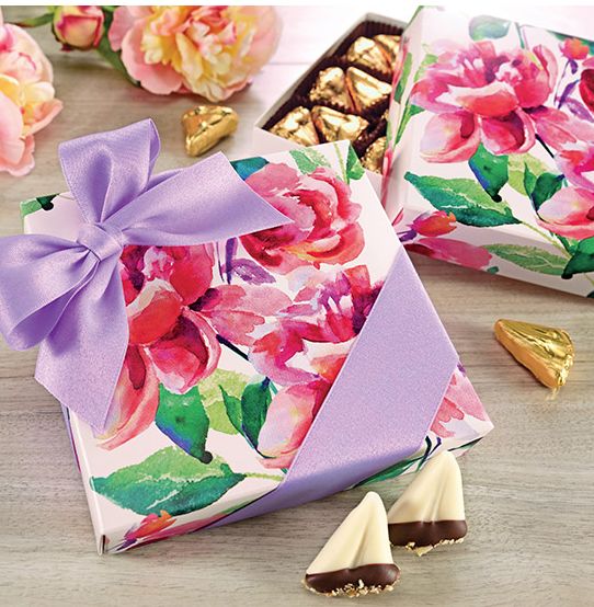 Painted Peony with 18 Sweet Sloops