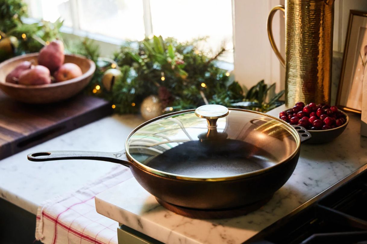 NO. 11 Deep Skillet with Glass Lid