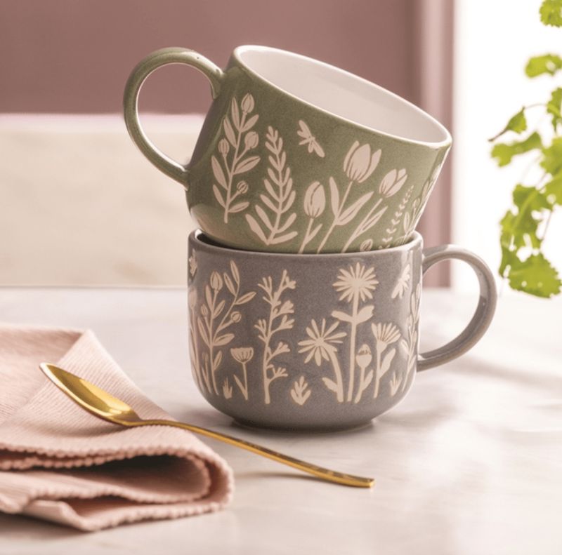 Blue Daisy Mug 13.5 oz