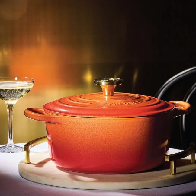 Signature Round Dutch Oven 7.25 Qt Flamme Doree w/Crucible Knob