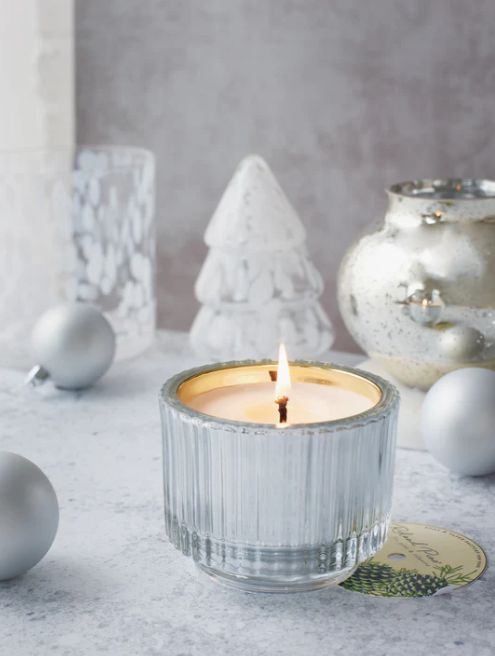 Roland Pine 6 oz. Silver &amp; Gold Ribbed Glass Candle