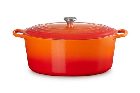 SIgnature 15.5 Qt Oval Dutch Oven Flame