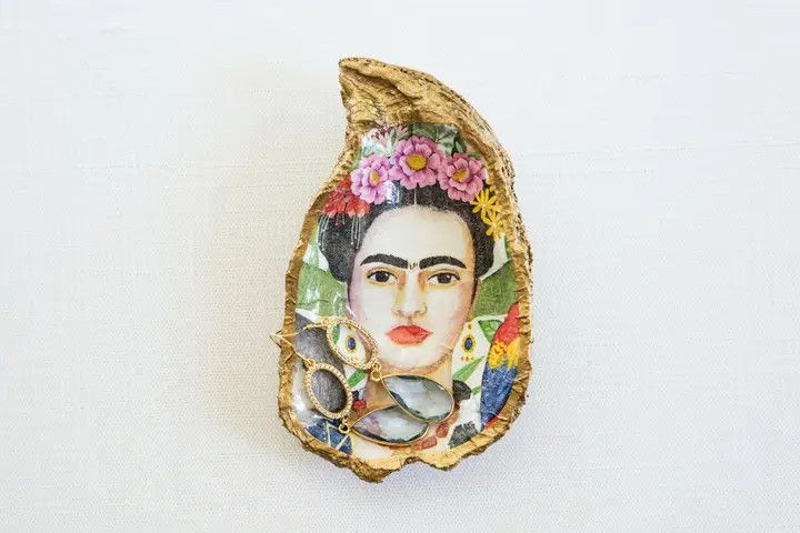 Decoupage Oyster Jewelry Dish: Frida Kahlo