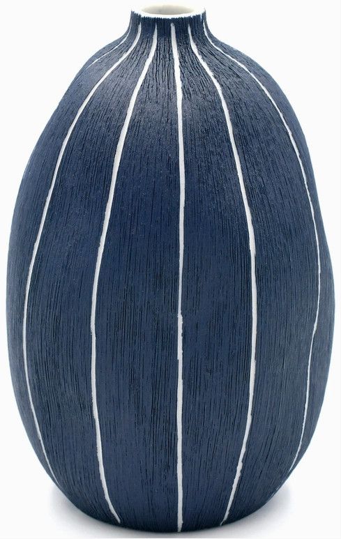 Gugu Sag L-Handcrafted Porcelain Bud Vase