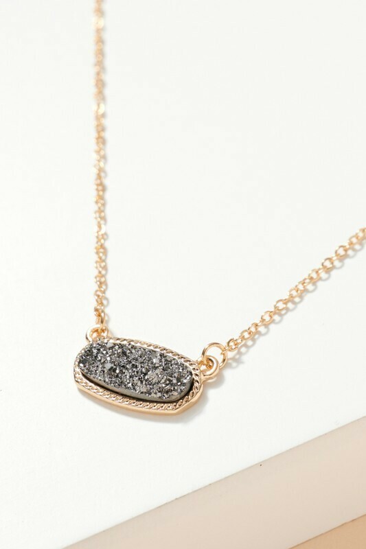 Druzy Pendant Necklace