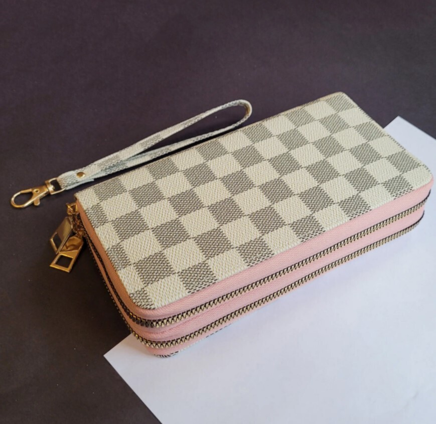 Ivory Checkered XL Zippy Wallet