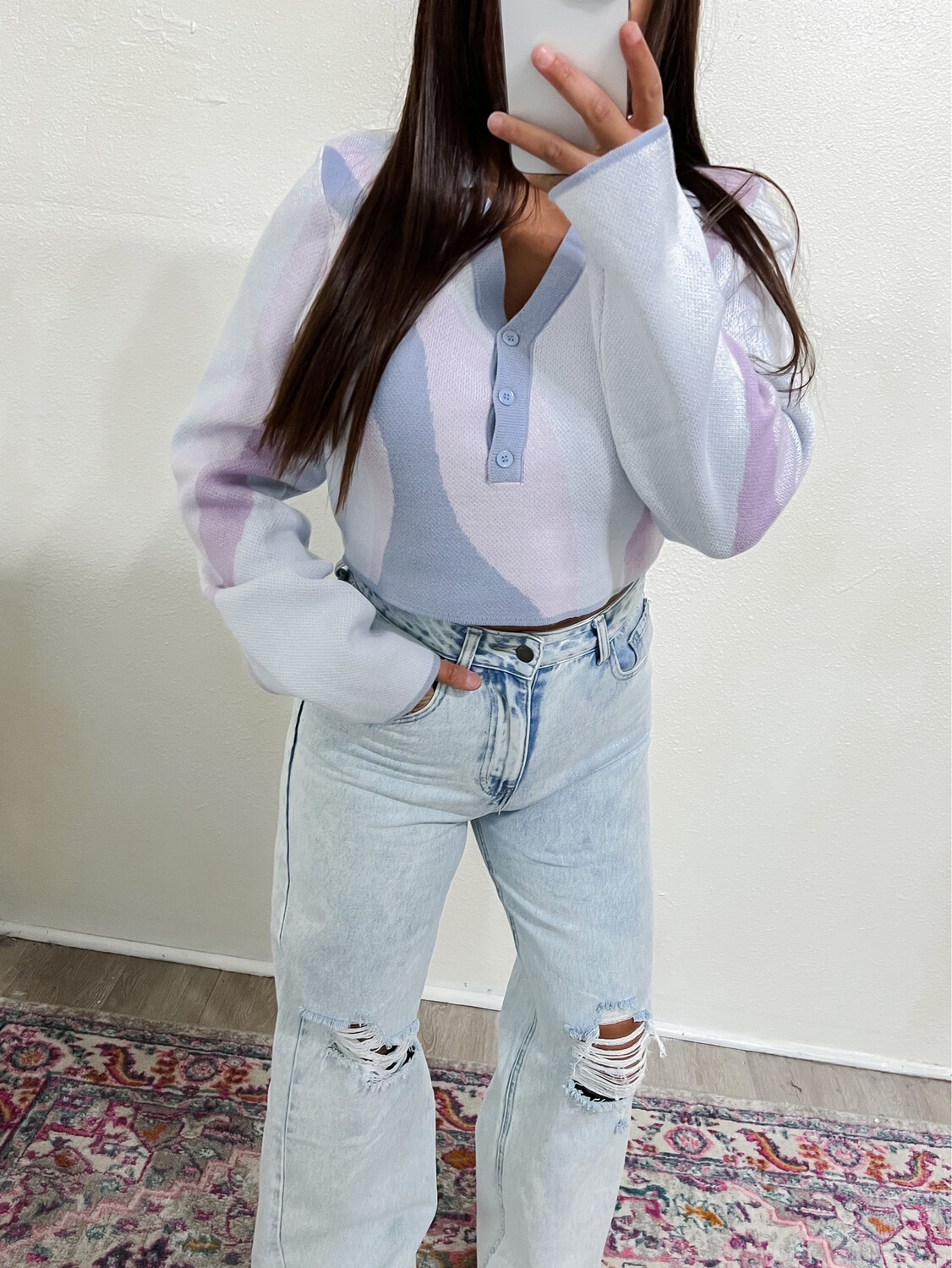 Le Lis Collared Long Sleeve Cropped Sweater