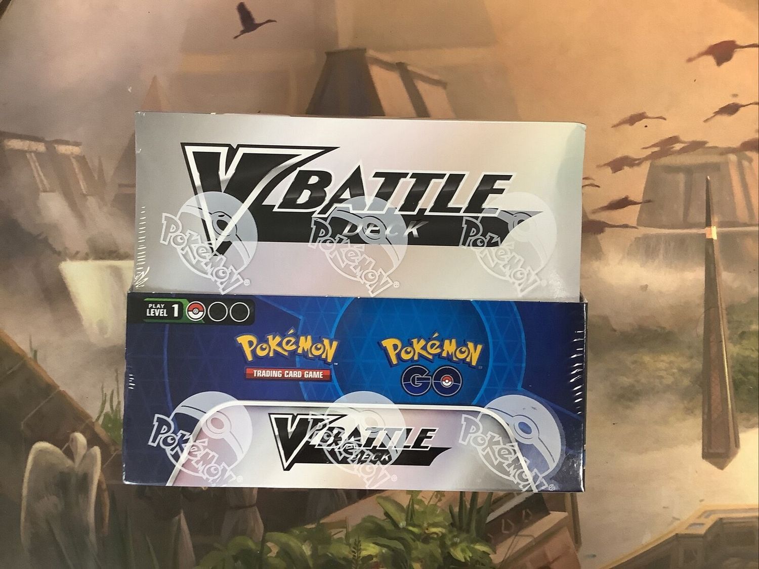 Pokémon - Pokemon TCG: Pokemon GO V Battle Deck - Mewtwo or Melmetal - 8 Decks