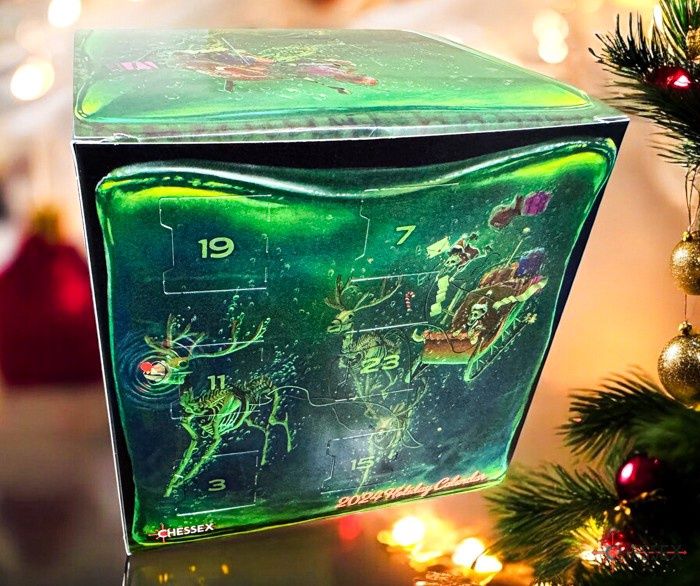 Chessex CHX19001 2024 Holiday Calendar Dice Game